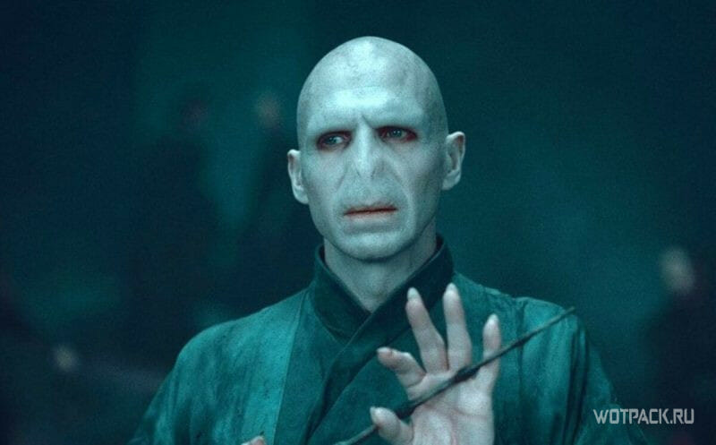 Ralph Fiennes-Voldemort