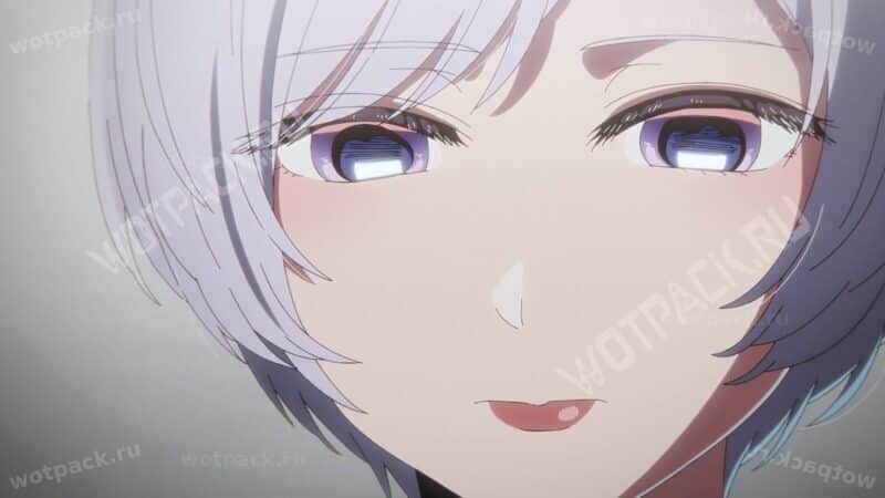 Мэйя мягко улыбается