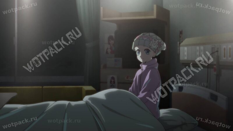 Сарина Тендоджи лежит в кровати