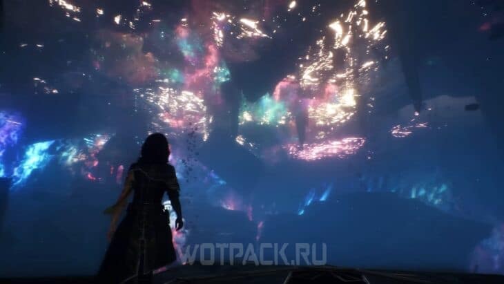 Люнэ на фоне разноцветной пещеры