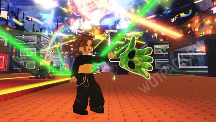 Игрок на фоне салютов