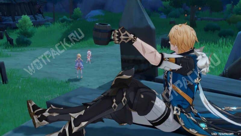 Варка салютует кружкой