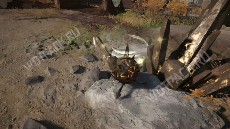 Ориджиниевый слизень отдыхает у кристалла