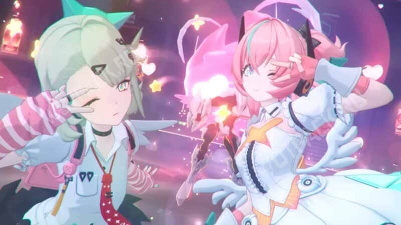 Санна с Арией позируют на камеру