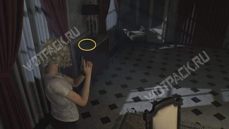 Отмычка на тумбочке в кабинете главного исследователя