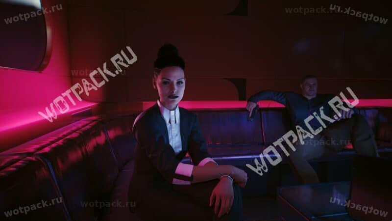Джорджина Зембински и Хэнк в ВИП-комнате клуба «Тяжёлые сердца»