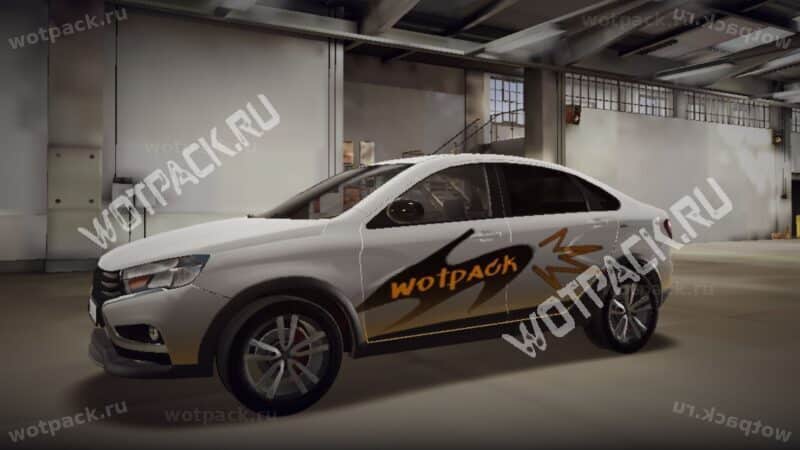 Винил wotpack на кузове машины
